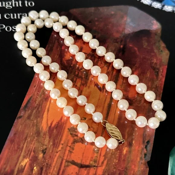 14K Yellow Gold Genuine 6MM Cream Pearl Hand Knotted Strand Necklace 16